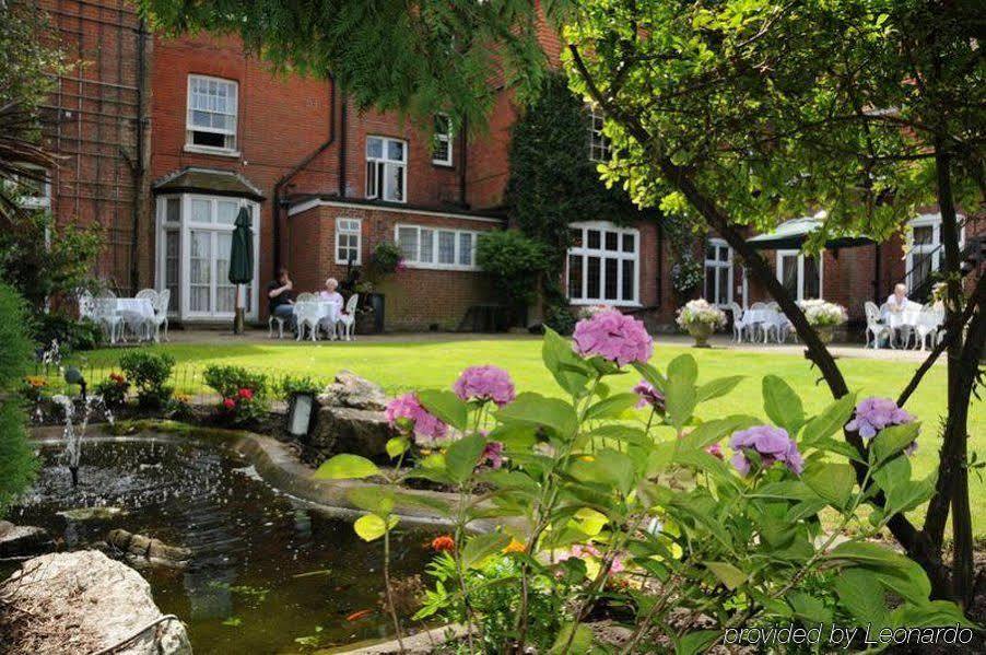 The Crown Manor House Hotel Lyndhurst Exterior photo